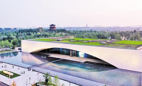 10月27日傍晚时分，雄安新区华灯初上，雄安城市计算中心宛如一只明亮的大眼睛。本报记者 刘光昱摄