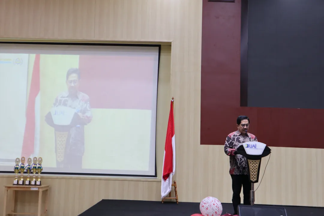 维多多校长致辞。阿拉扎大学孔子学院供图