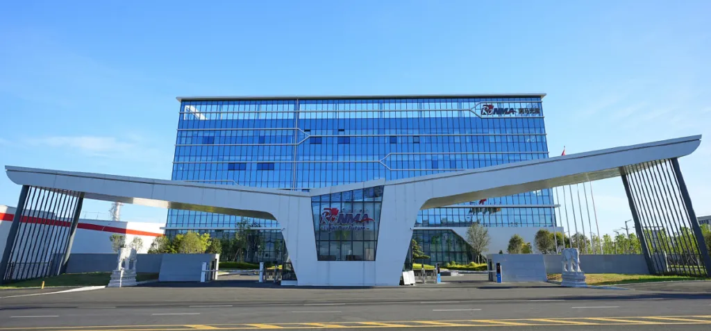 浙江润马光能集团总部大楼