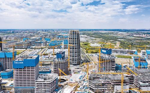近日拍摄的雄安新区启动区中国中化大厦等项目现场。 本报记者 刘光昱摄
