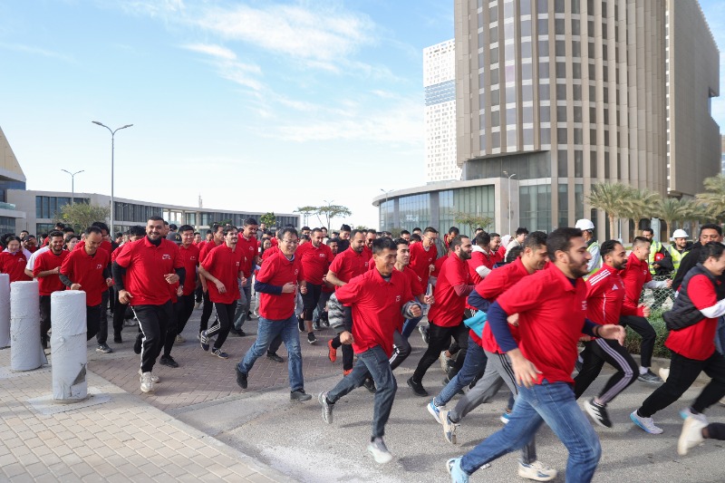 图为“新年新起点 一起向未来”元旦健康跑活动现场。中建埃及分公司供图