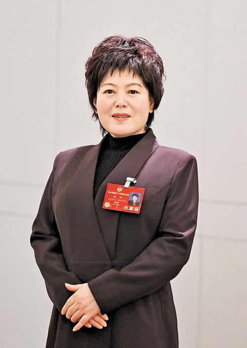 冉华委员。 本报记者 史晟全摄