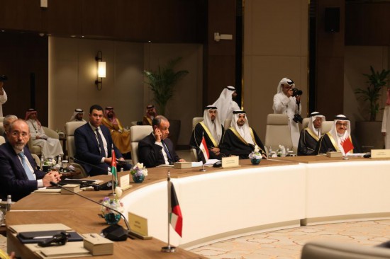 这是3月19日凌晨在沙特阿拉伯首都利雅得拍摄的部长级磋商会议现场。新华社记者 王海洲 摄